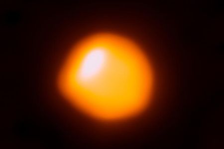 The red supergiant star Betelgeuse, as seen by the Atacama Large Millimeter/submillimeter Array (ALMA)