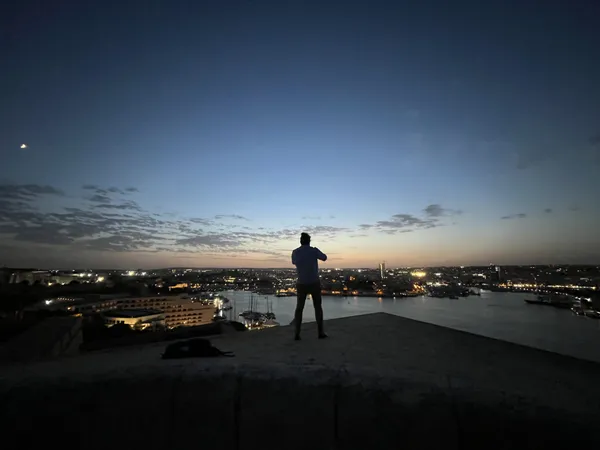 A Night in Malta thumbnail