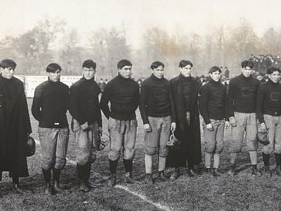 In an era where an incomplete pass resulted in a 15-yard penalty, the Carlisle Indian Industrial School showcased the potential of the pass.