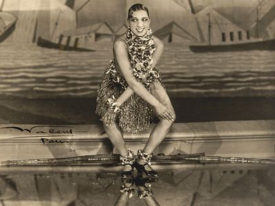 Josephine Baker performs at the Folies Berg&egrave;re, c. 1925.