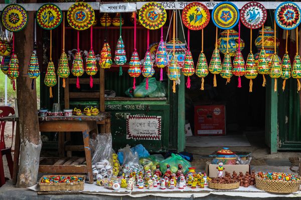 A Craft Shop in Bangladesh thumbnail