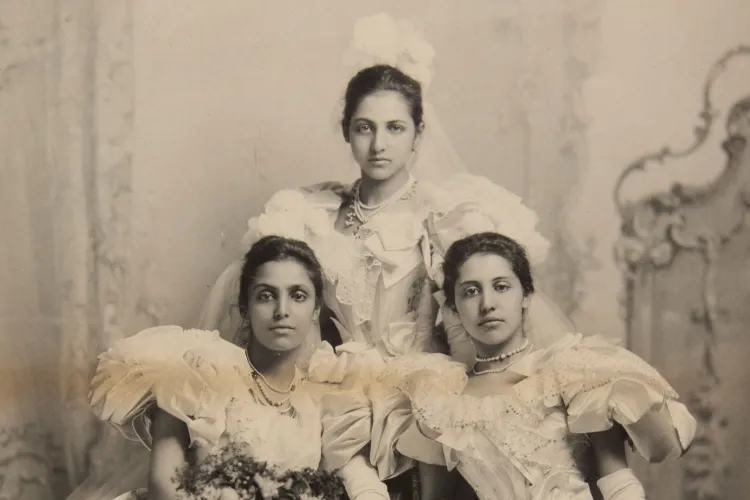 A photograph of Sophia Duleep Singh (on the right) with her older sisters, Catherine (left) and Bamba (middle)