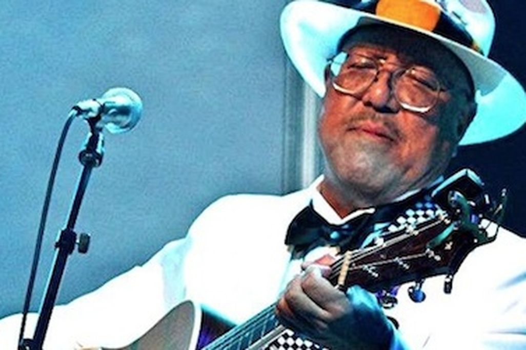 Rev. Dennis Kamakahi performs at the 2012 Na Hoku Hanohano Awards.
