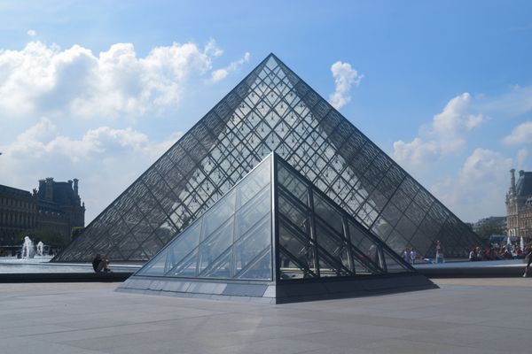 The Louvre thumbnail