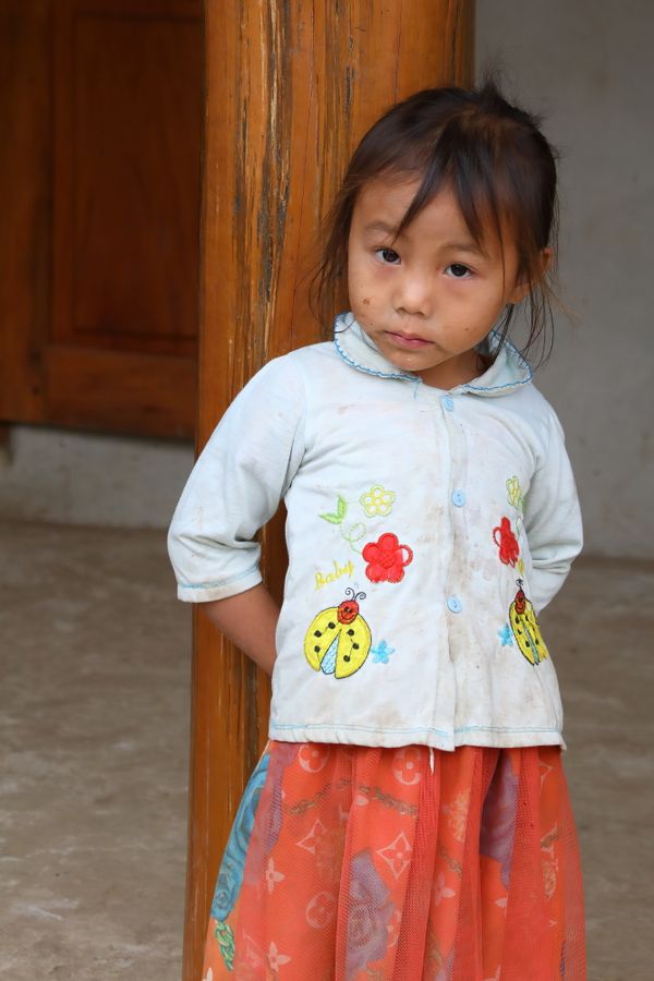 Girl in Ba Na San Village, Laos thumbnail