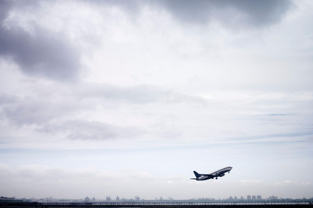 airplane takeoff