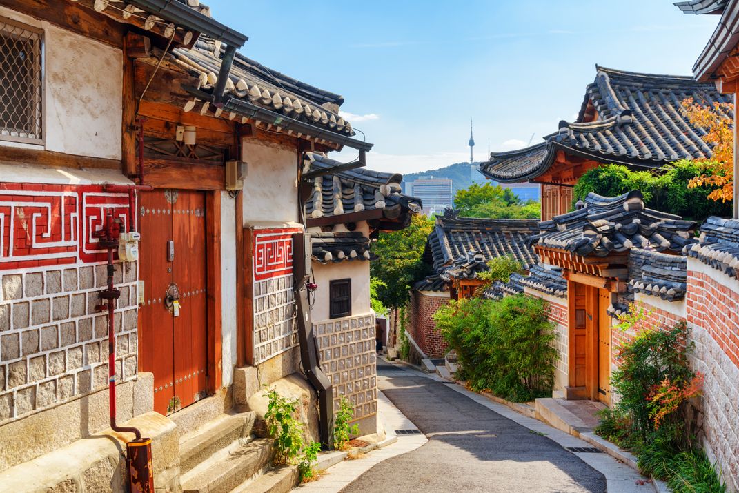 Bukchon Hanok, a traditional village in the heart of Seoul