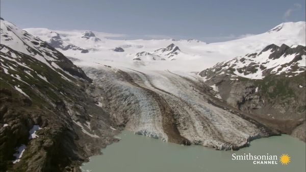 Preview thumbnail for Alaskas Glaciers Take Up More Space Than All of West Virginia