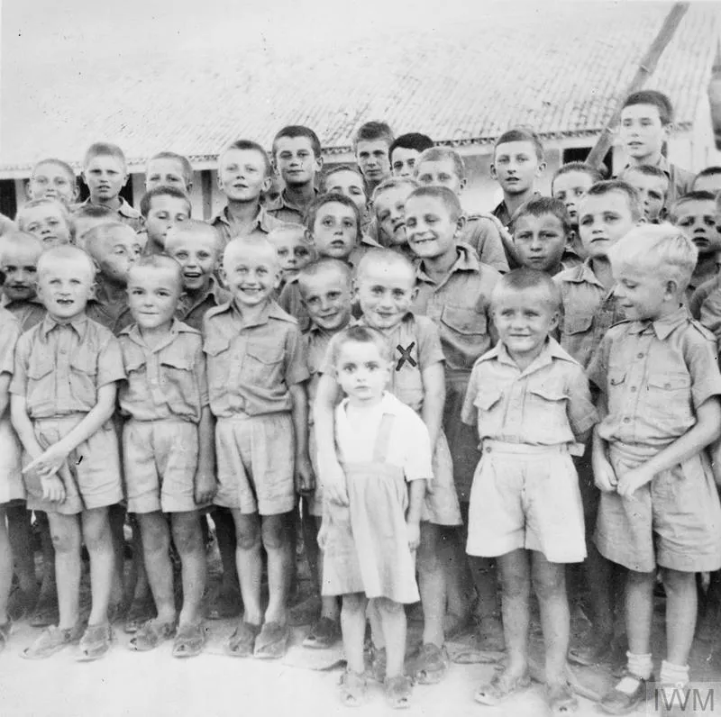 Polish refugees and orphans in Balachadi during World War II