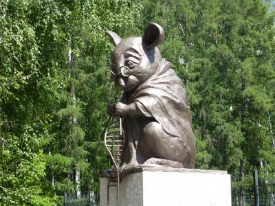 A Russian scientific institute unveiled a statue in 2013 to an unsung hero of science - the lab mouse
