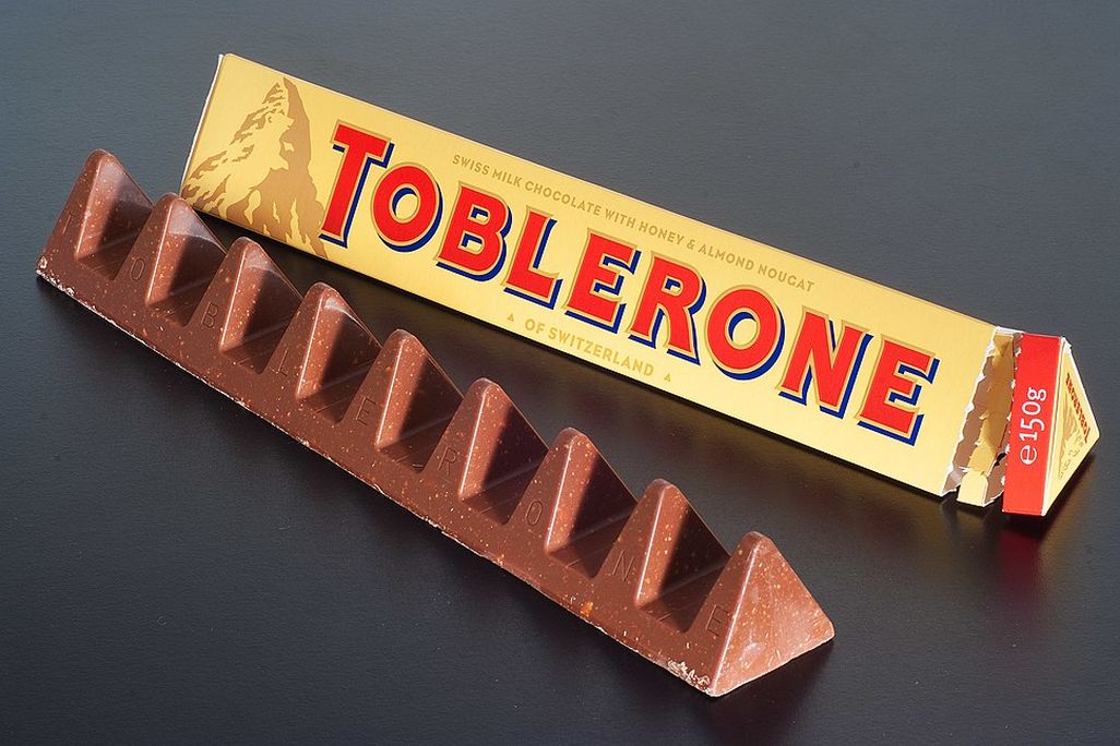 1024px-Toblerone_3362.jpg