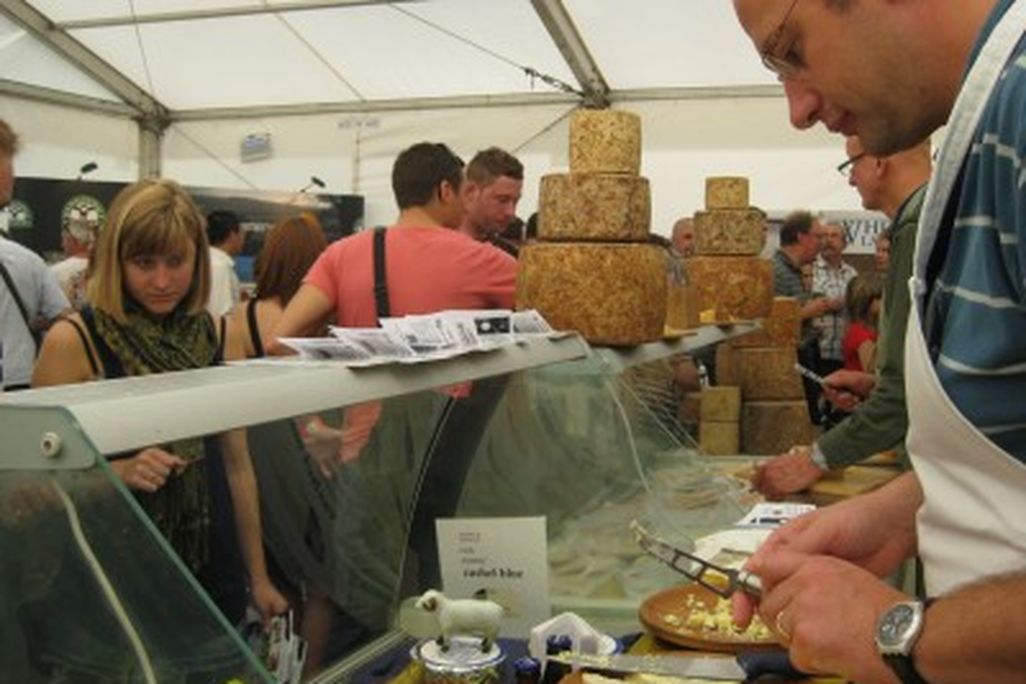 20110520090105cheesetasting-400x300.jpg