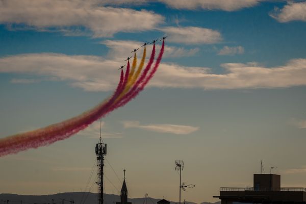 Patrulla Aguila on the wings thumbnail