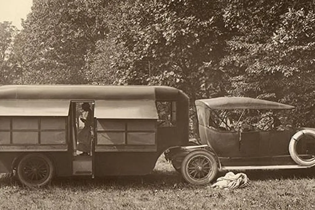 Adams Motor Bungalo 1917