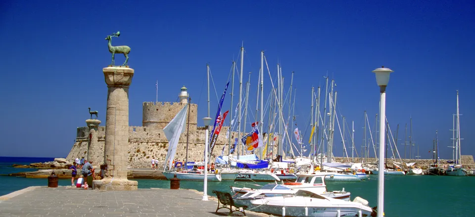  The historic port in Rhodes 