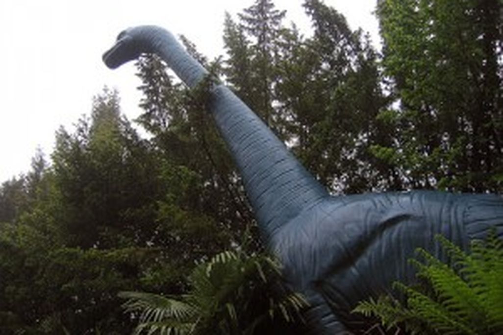 20110520083226showcaves-Brontosaurus-300x225.jpg