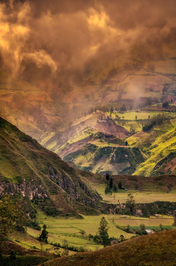 Sunset over the farmlands, Ecuadorian Andes thumbnail