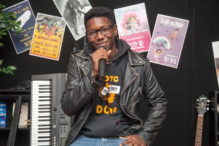 Through Smithsonian programs, like ARTLAB and the National Youth Summit, museum educators demonstrate how adult mentors can elevate the voices of teens in their communities. (Hirshhorn Museum and Sculpture Garden)
