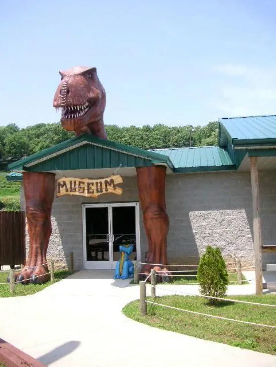 Best of the Worst Roadside Dinosaurs