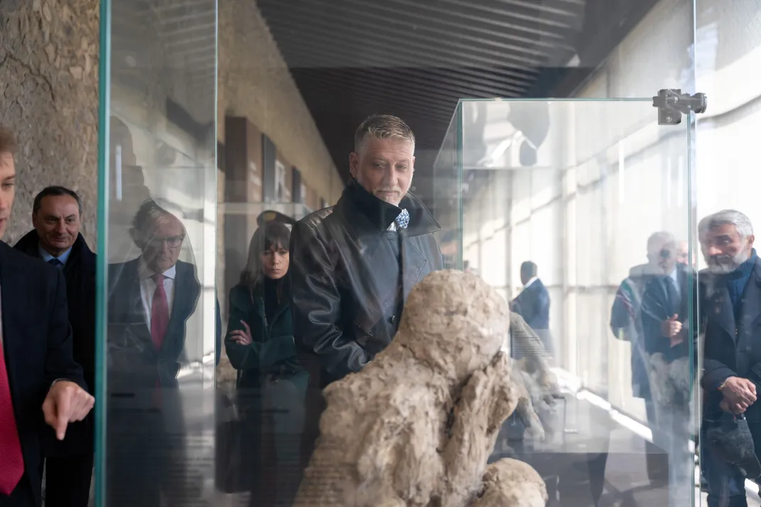 Alessandro Giuli at Exhibit 1