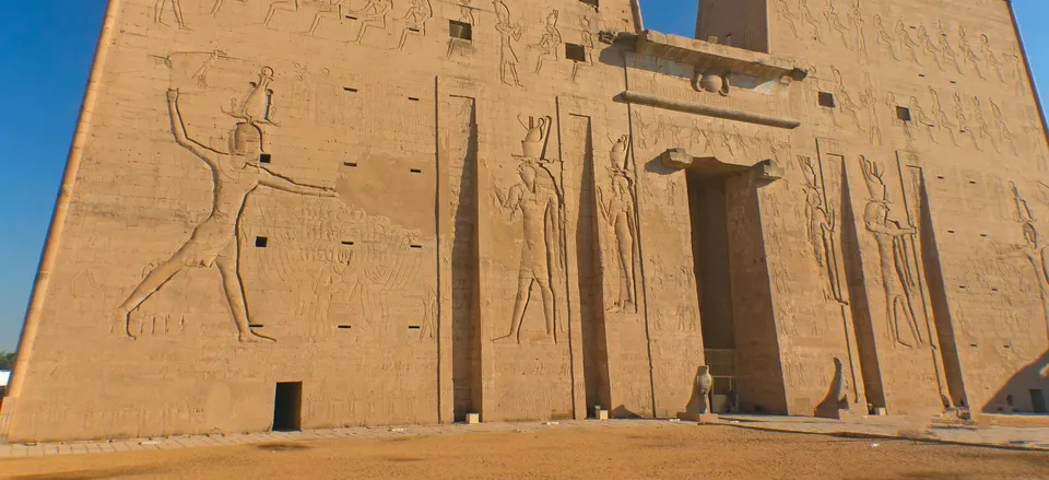  Temple of Horus at Edfu 