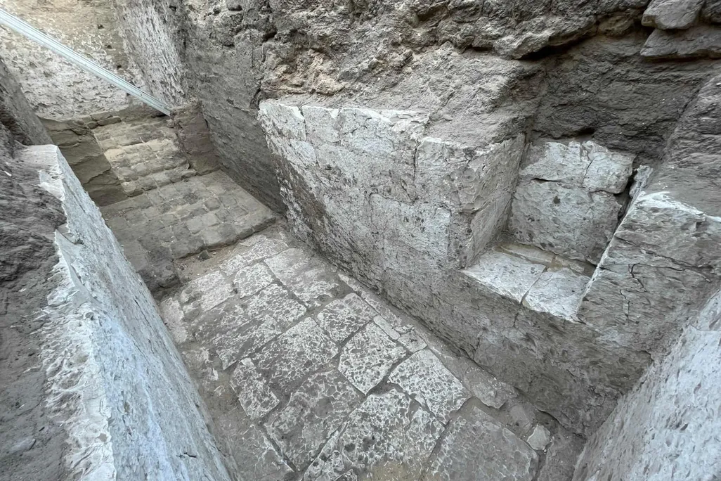 Tomb of the unknown Abydos dynasty king