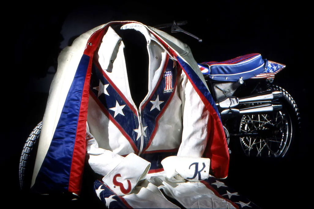 Evel1.jpg