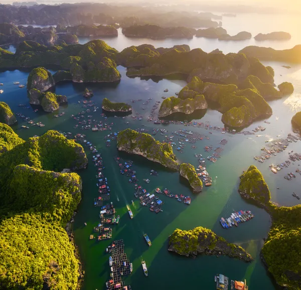 The Raft Village in Cai Beo thumbnail