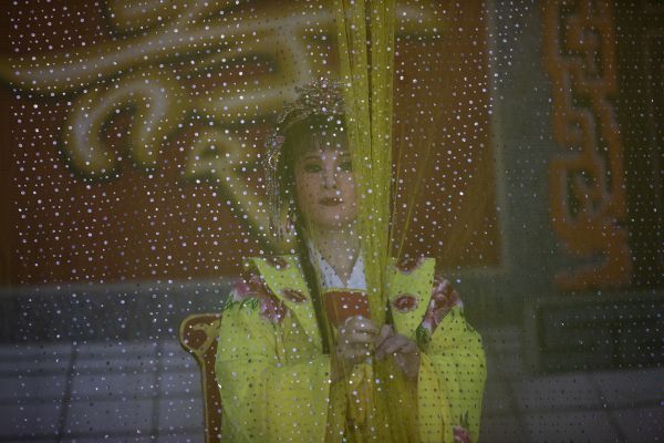 A Chinese Opera Performer thumbnail