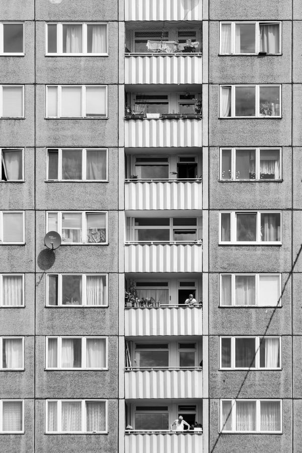 People on the balconies thumbnail