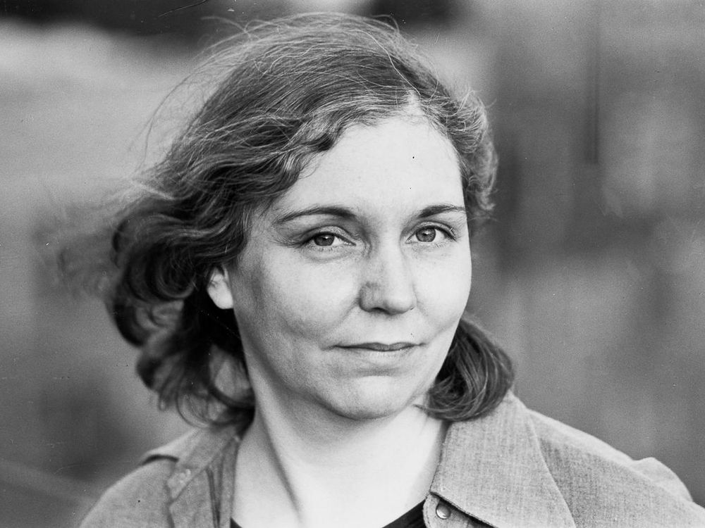 Nancy Holt on a New York City rooftop in October 1977