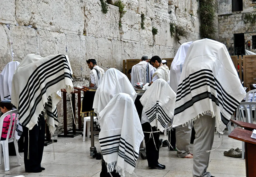 praying-at-the-wailing-wall-smithsonian-photo-contest-smithsonian