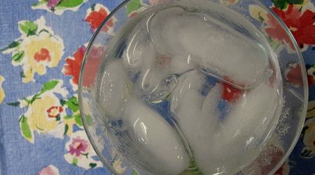 Why do Americans love ice cubes?
