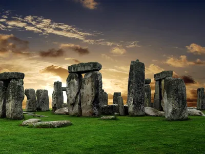 Prehistoric Mysteries of England and Ireland description