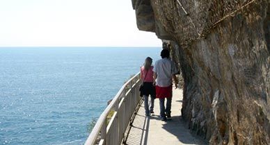 After World War II, the trail connecting two Cinque Terre towns reopened and became established as a lovers' meeting point for boys and girls from the two towns.