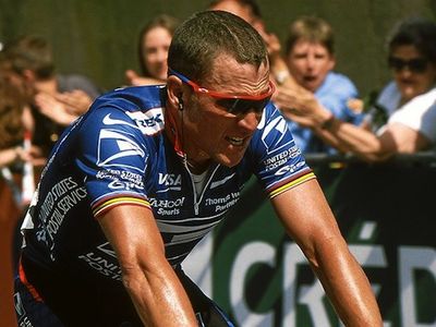 Armstrong riding in 2002