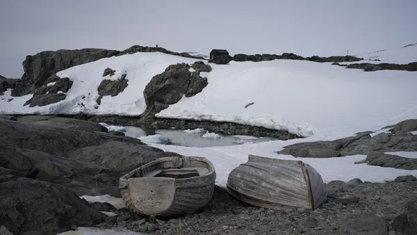 Abandoned Boats thumbnail