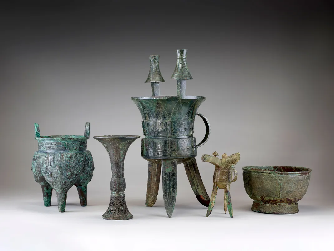 Group of early Anyang bronze ritual vessels