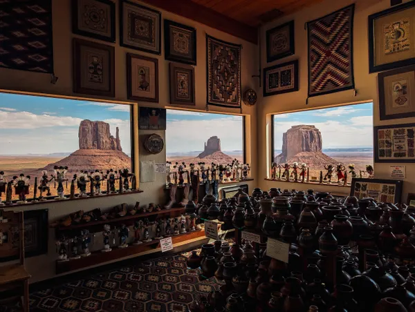 Monument Valley Mittens From the Visitor Center thumbnail