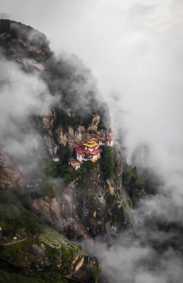 Tiger’s Nest in the clouds thumbnail