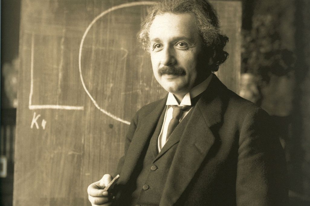 Einstein_1921.jpg
