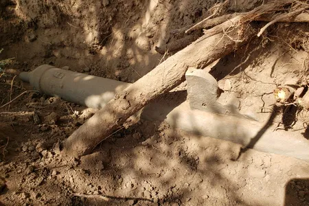 During a&nbsp;systematic metal detector survey in southern Arizona, Deni Seymour unearthed a 16th-century cannon likely left behind by Spanish conquistadors.