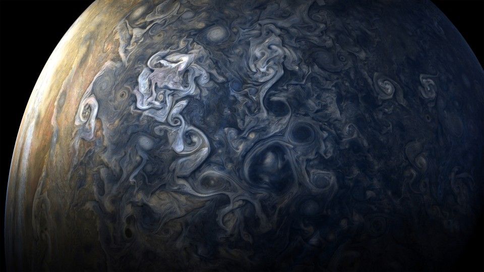 Take in the Surreal Beauty of Jupiter in These Incredible New Images | Smart News| Smithsonian Magazine