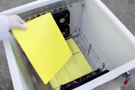 At Aerogel Technologies, a new process enables techs to make “airloy” structures at ambient temperatures.