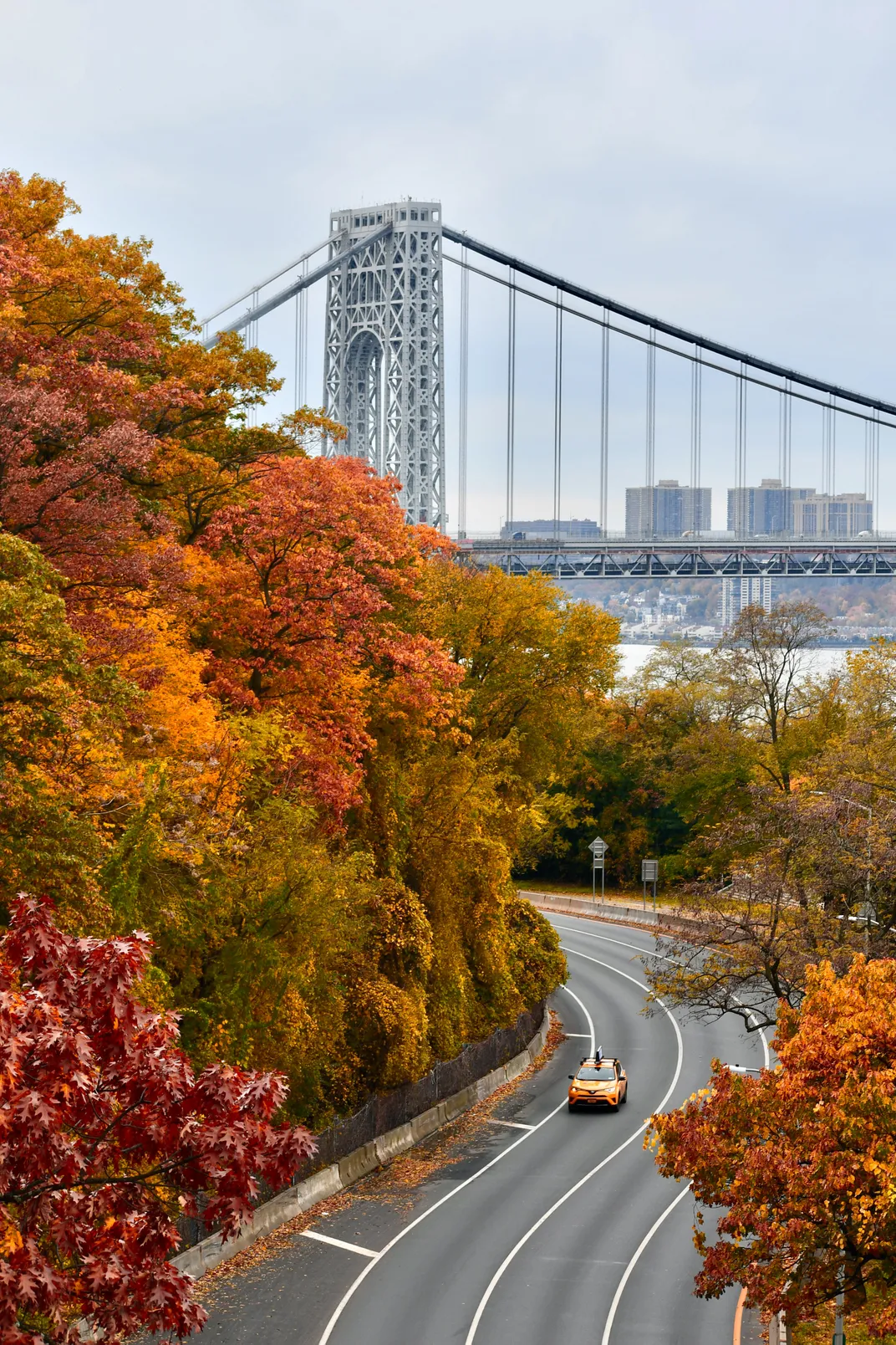 3 - Few things say “New York” as definitively as the George Washington Bridge over the Hudson River or the city’s iconic yellow cabs—and, in autumn, the turning leaves make them both more picturesque.