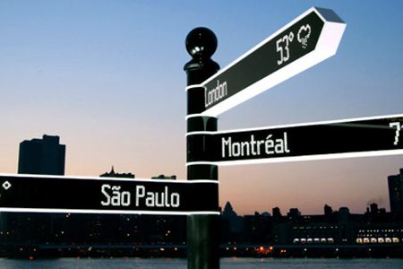 Points interactive directional signpost