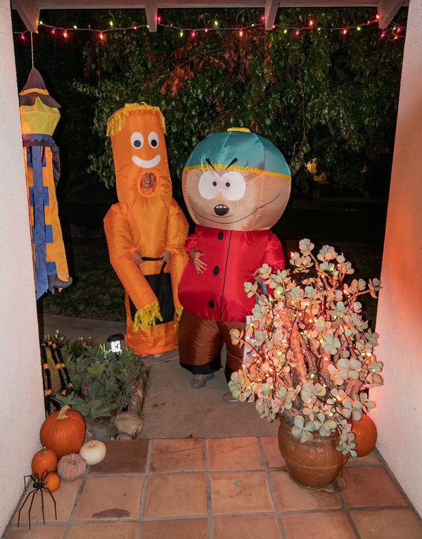 Tubeman & Cartman Go Trick Or Treating thumbnail