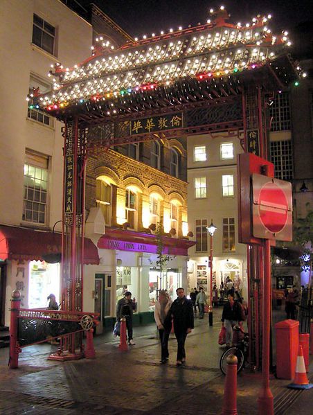 452px-chinatownlondonarp500pix1.jpg