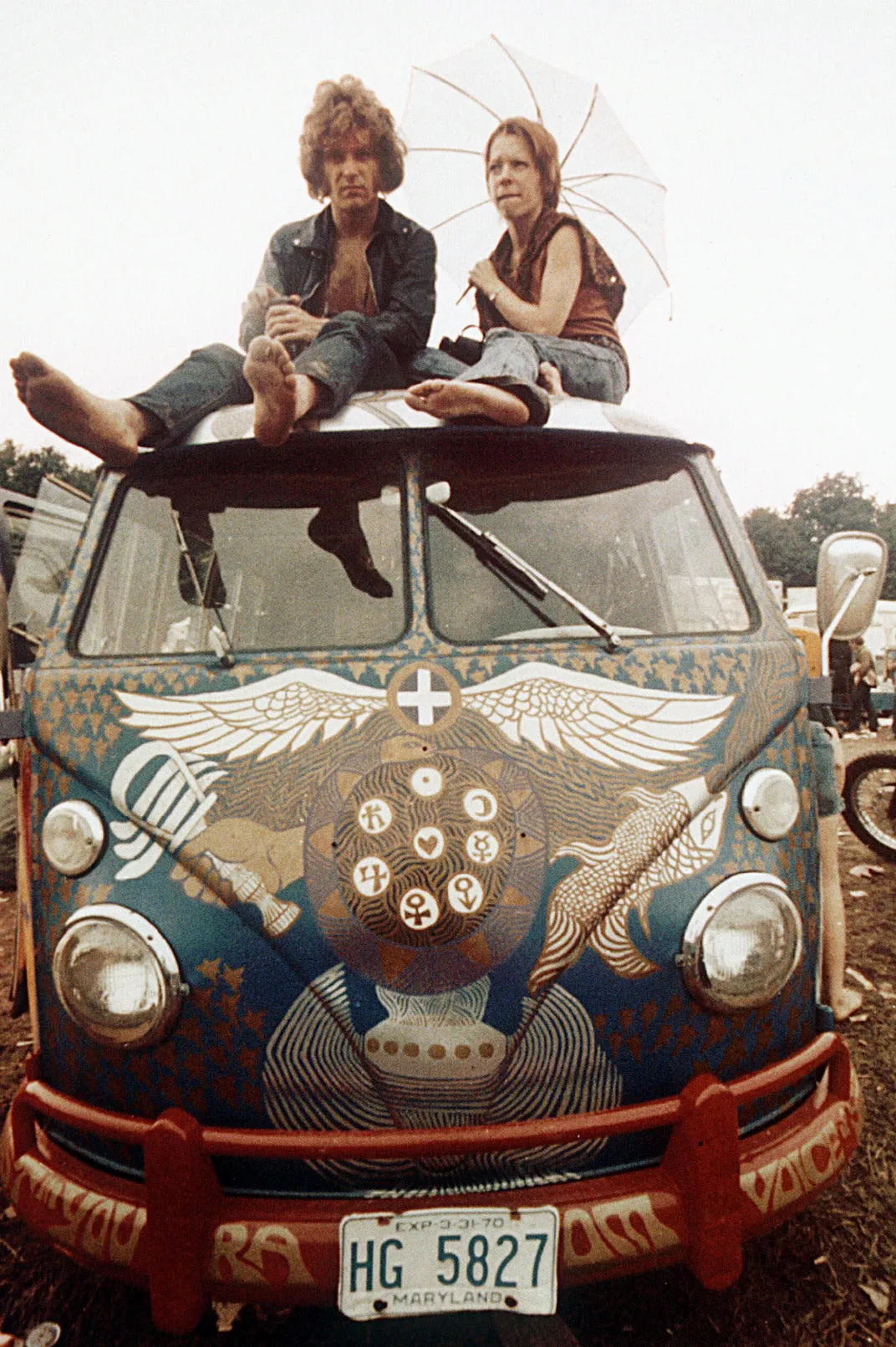 hippie volkswagen bus