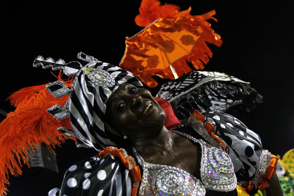 samba-dancer